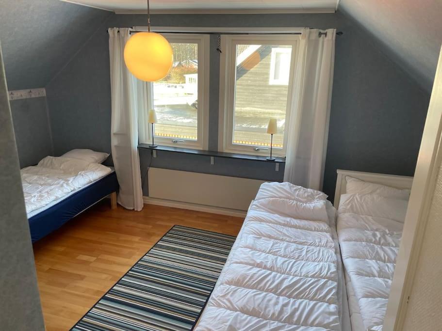 Familjevaenligt Hus Naera Isaberg! Villa Hestra ภายนอก รูปภาพ