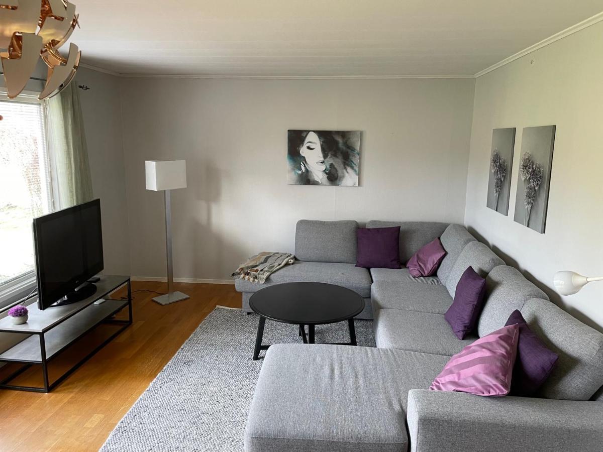 Familjevaenligt Hus Naera Isaberg! Villa Hestra ภายนอก รูปภาพ